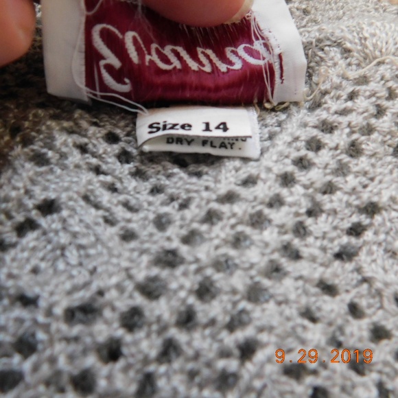 Evanna New York VINTAGE Sweater &  Skirt set 14 - Picture 8 of 8